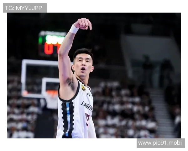 郭艾伦依旧少年感满满！郭艾伦法拉利老了还是法拉利 广州男篮vs青岛男篮