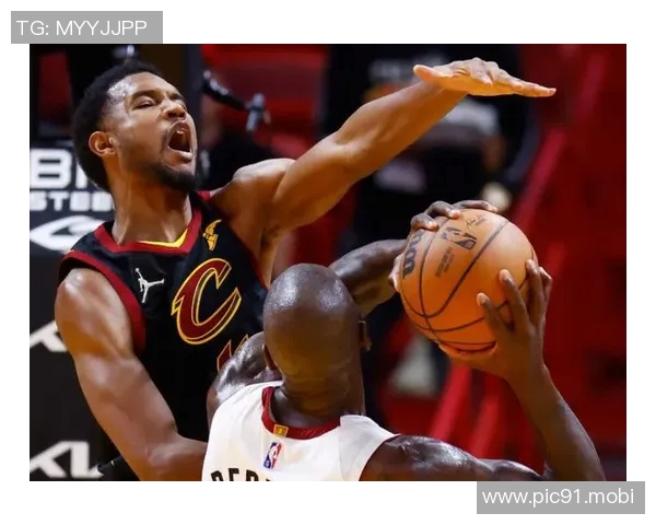 弹无虚发!乐福三节三分3中3拿到13分6板 罚球4中4